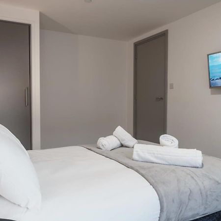 Modern 1 Bed Apartment In Liverpool Centre Exterior foto